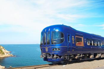 ①列車と風景.jpg