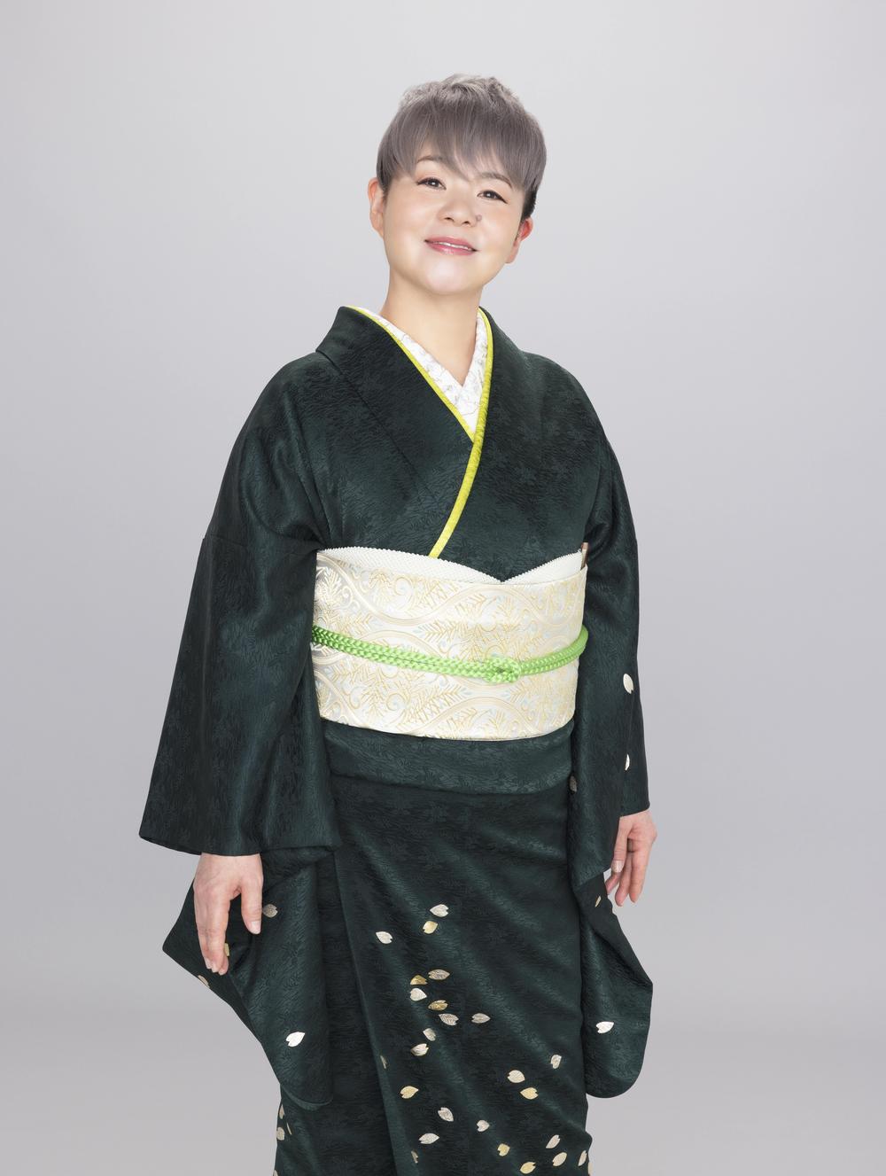 W 島津亜矢.jpg