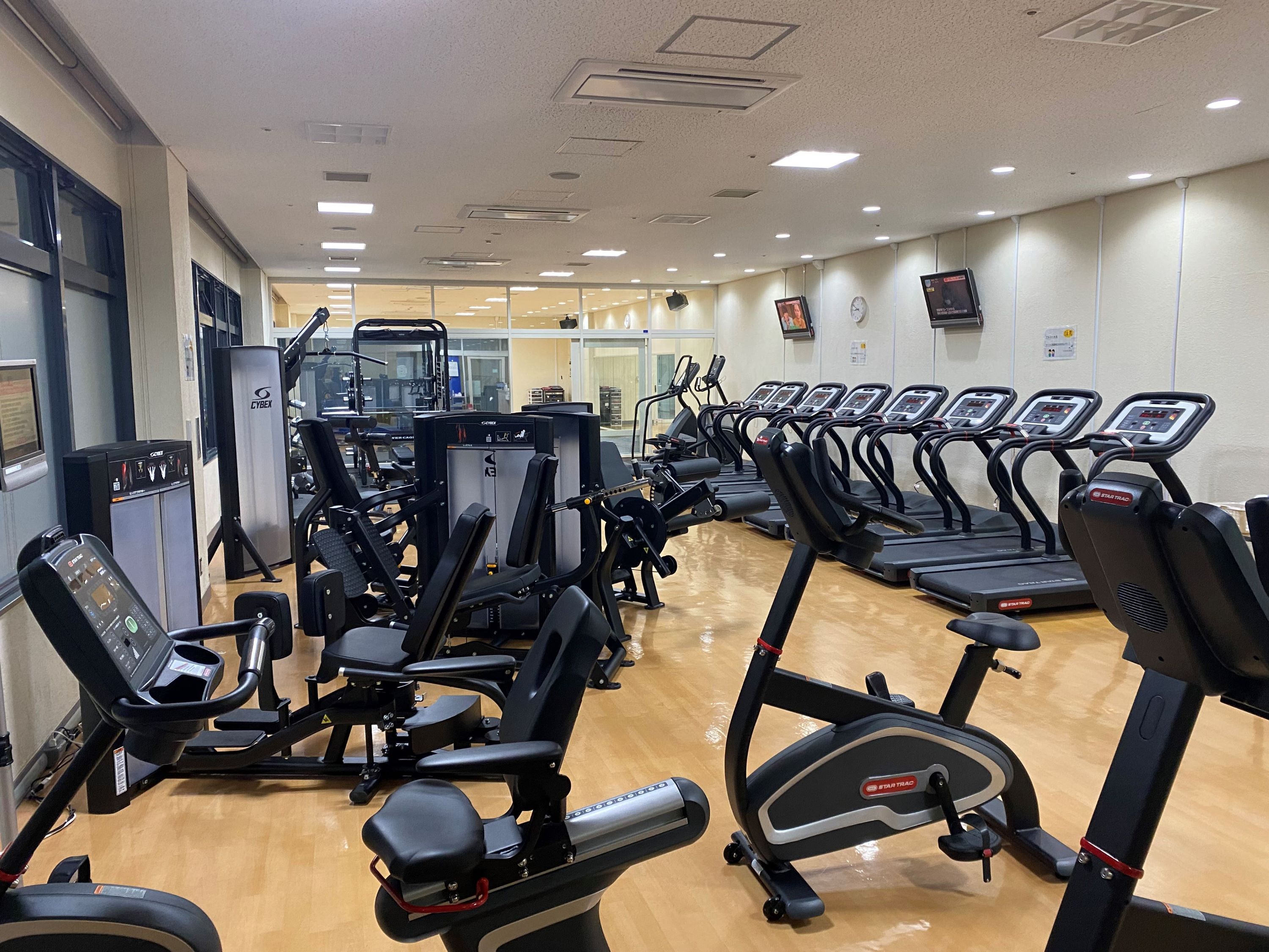 神戸市立中央体育館　トレーニングルーム